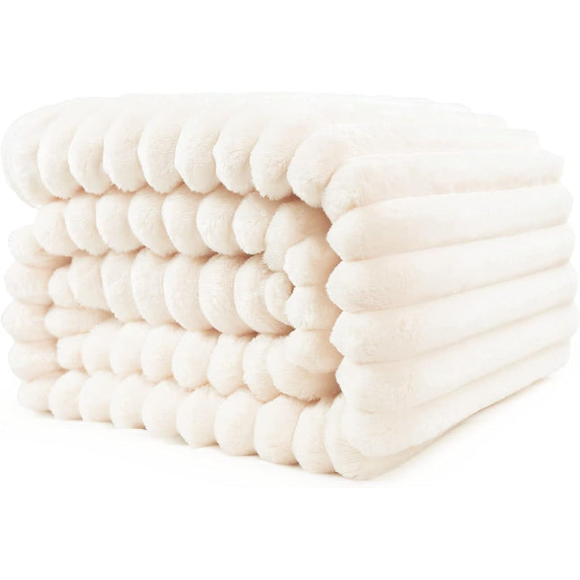 CROCH Flannel Blanket Super Soft Cozy Throw Blanket，Warm Lightweight Plush Fuzzy Cozy Soft Blankets and Throws for Sofa, Chair, Couch, Camping, Travel(Cream 150X200cm)